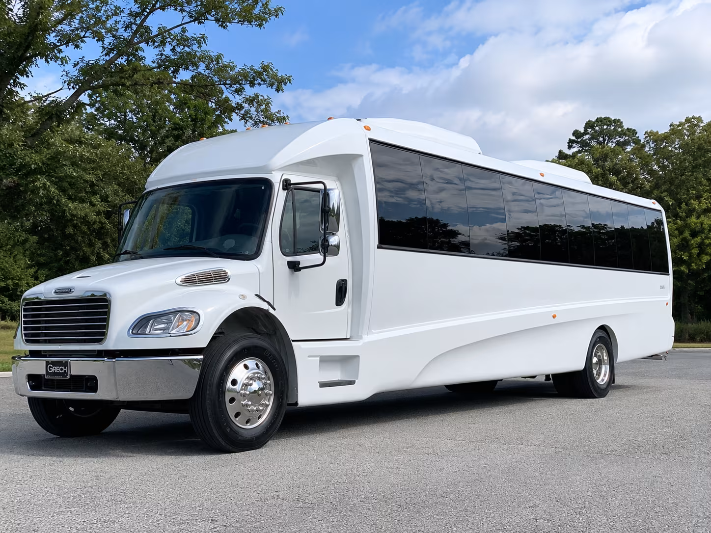birthday party buses for bar crawls through telegraph avenue and the elmwood district