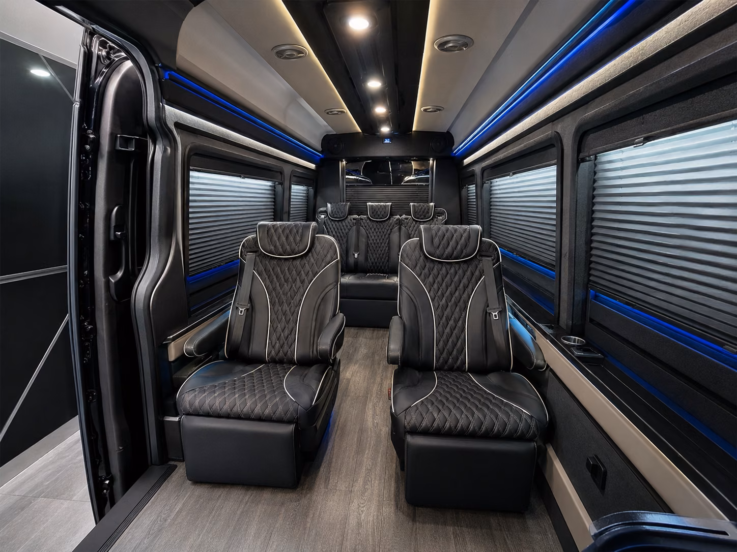 conference and convention shuttle buses serving the bay area