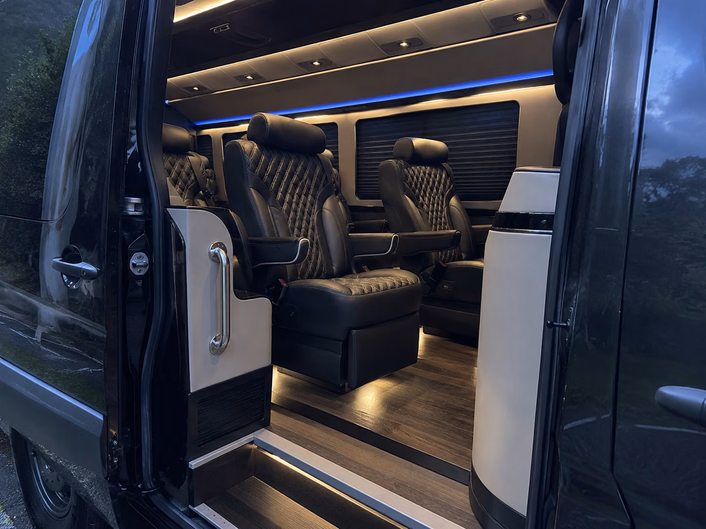 smooth festival and concert buses to the greek theatre and beyond